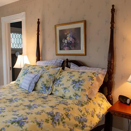 Bed and Breakfast Hudson Manor Bed & Breakfast à Watkins Glen Extérieur photo