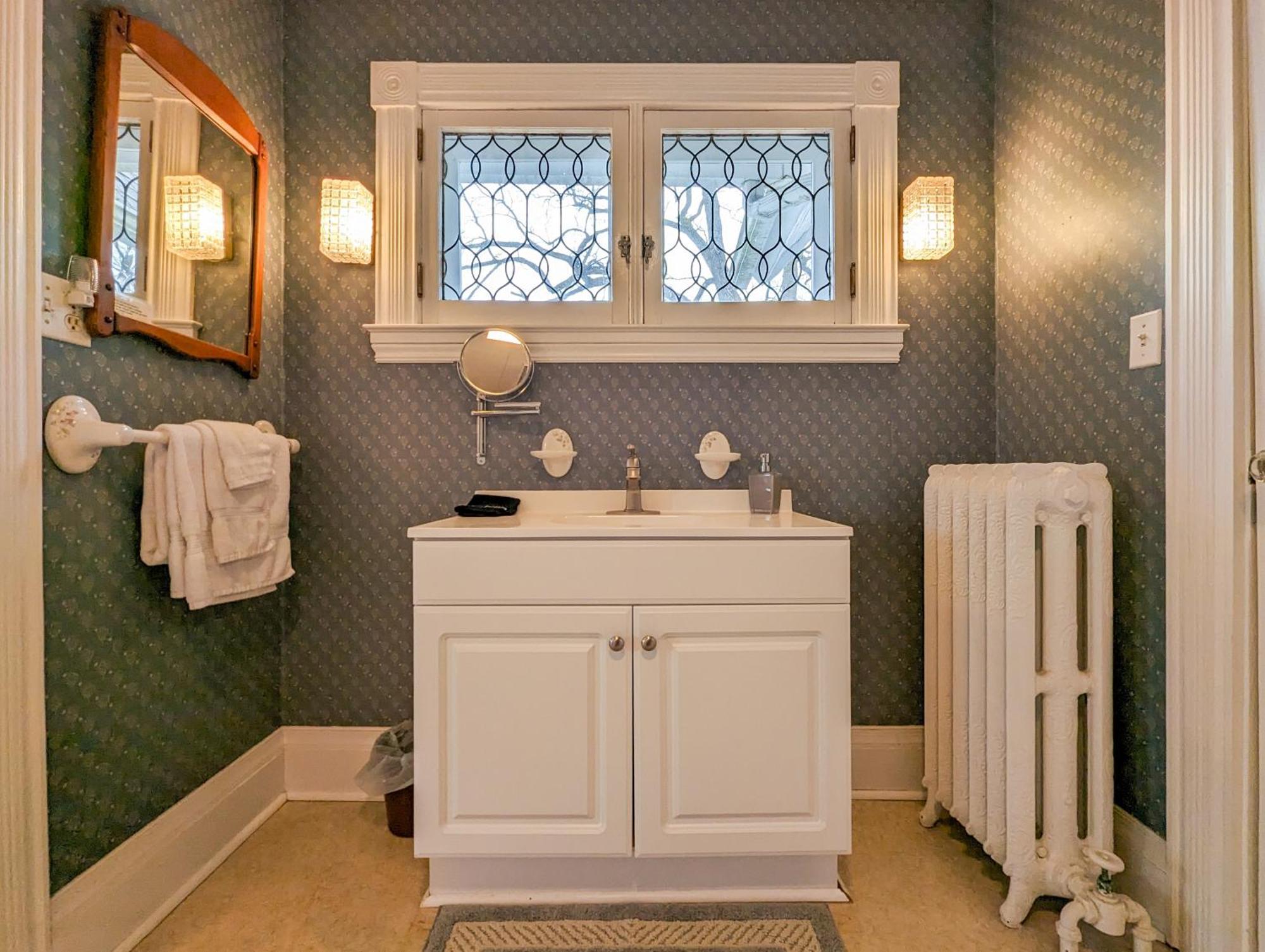 Hudson Manor 3*